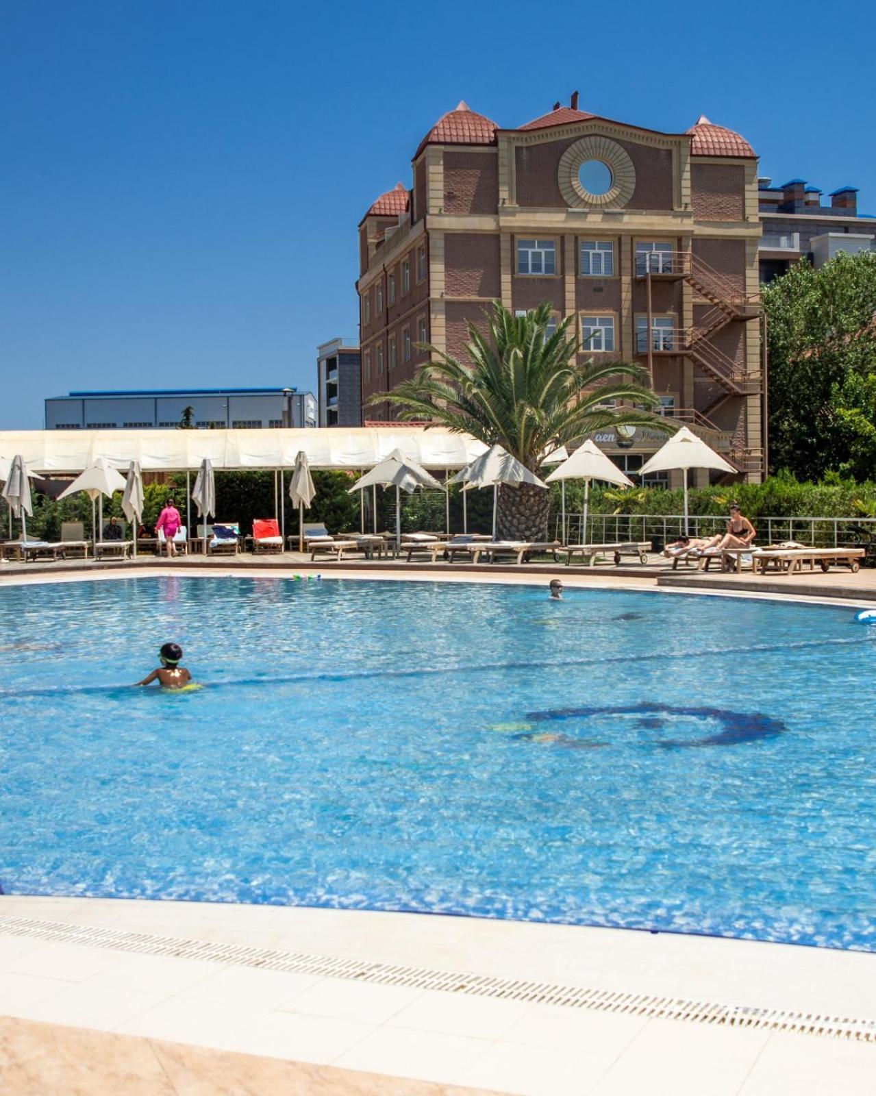 Green City Resort Hotel Baku Ngoại thất bức ảnh